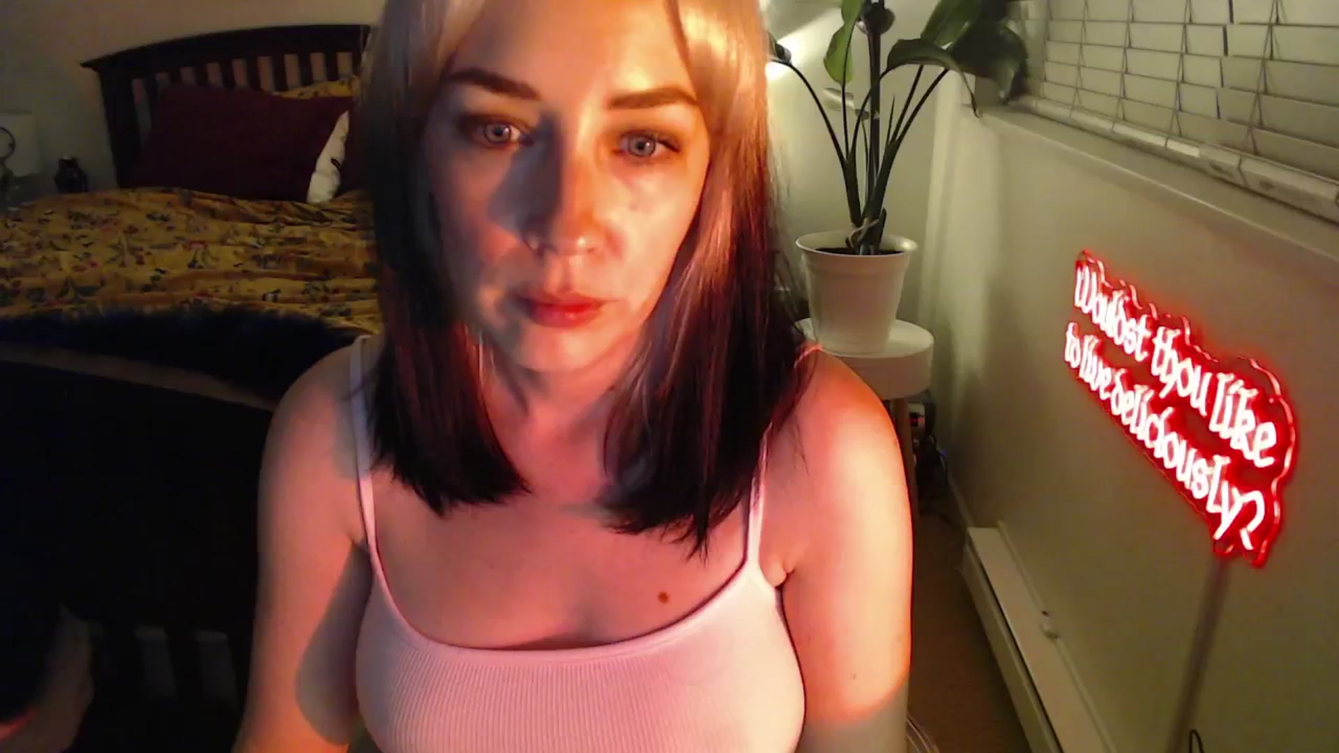 Gallery image thumbnail from NahlaHoney's myfreecams stream on, 02/02/2025, 05:50 image 1 of 20