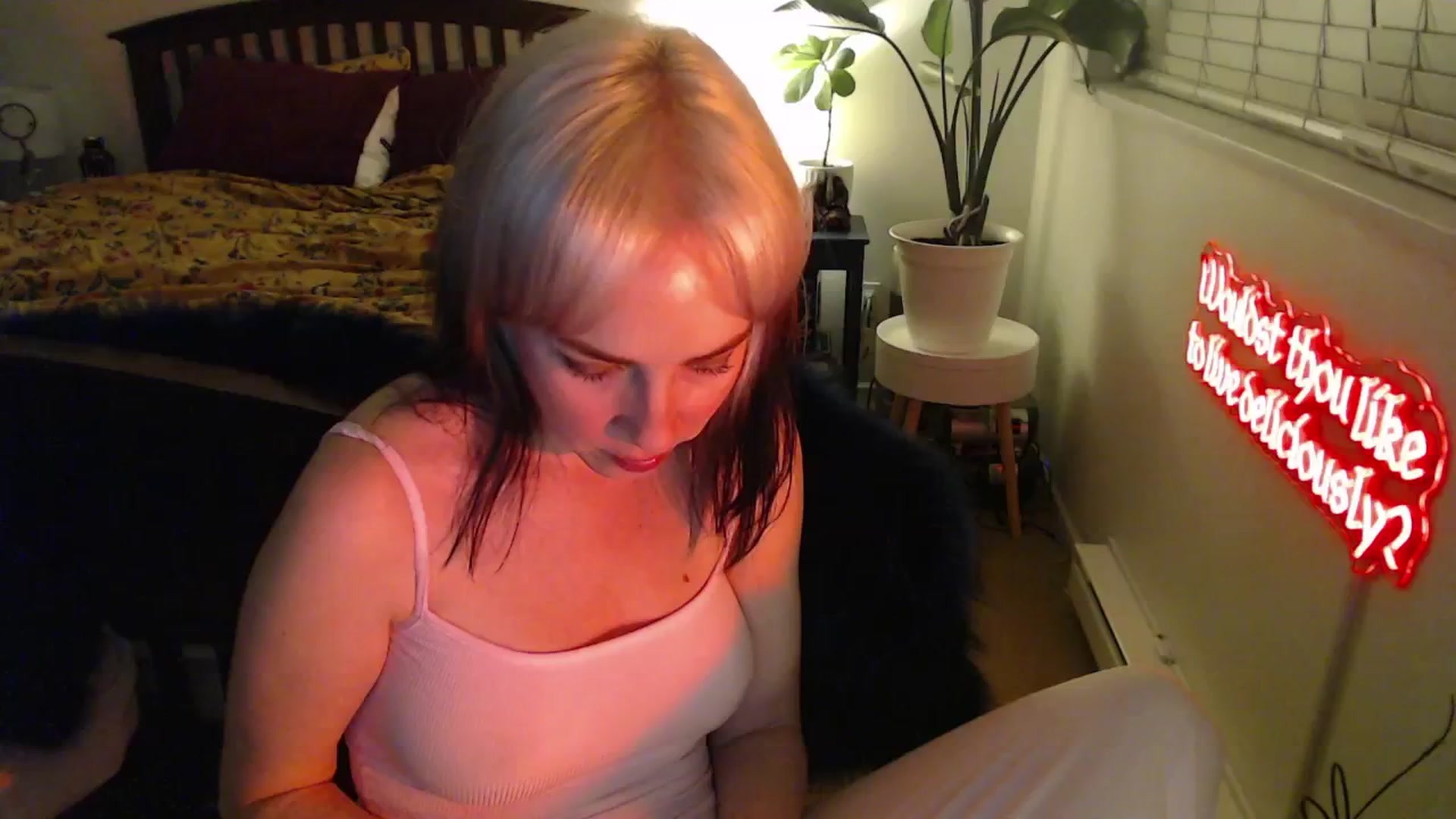 Gallery image thumbnail from NahlaHoney's myfreecams stream on, 02/02/2025, 05:50 image 18 of 20