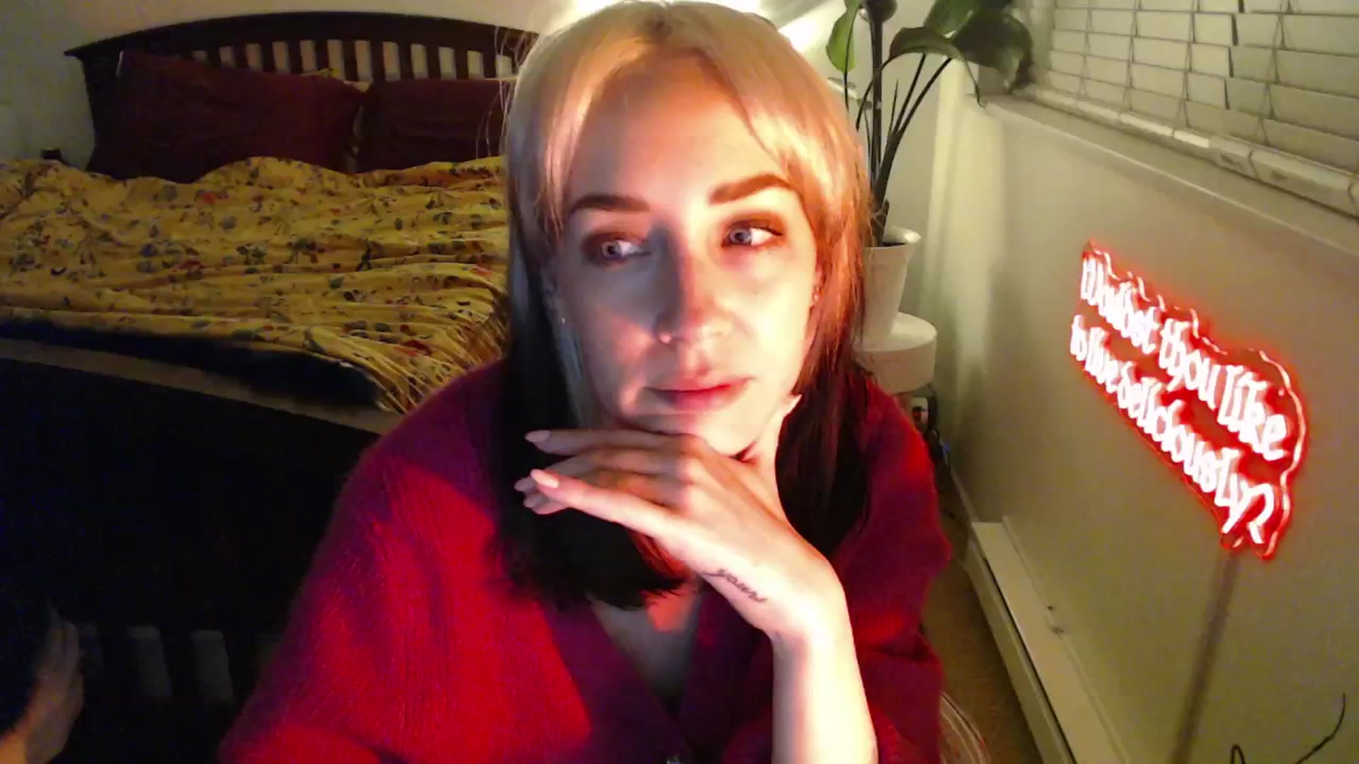 Gallery image thumbnail from NahlaHoney's myfreecams stream on, 02/03/2025, 05:54 image 5 of 20