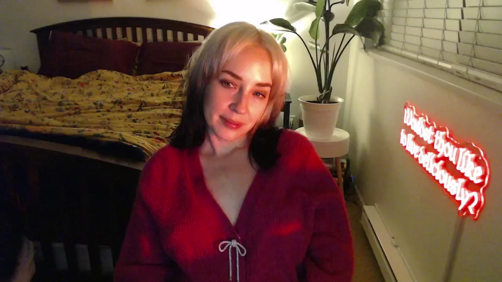 Gallery image thumbnail from NahlaHoney's myfreecams stream on, 02/03/2025, 05:54 image 2 of 20