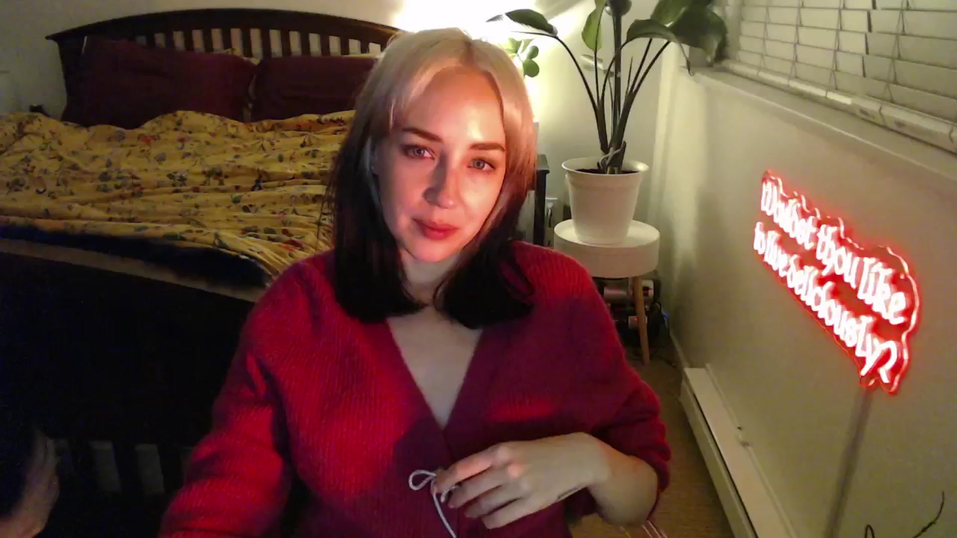 Gallery image thumbnail from NahlaHoney's myfreecams stream on, 02/03/2025, 05:54 image 8 of 20
