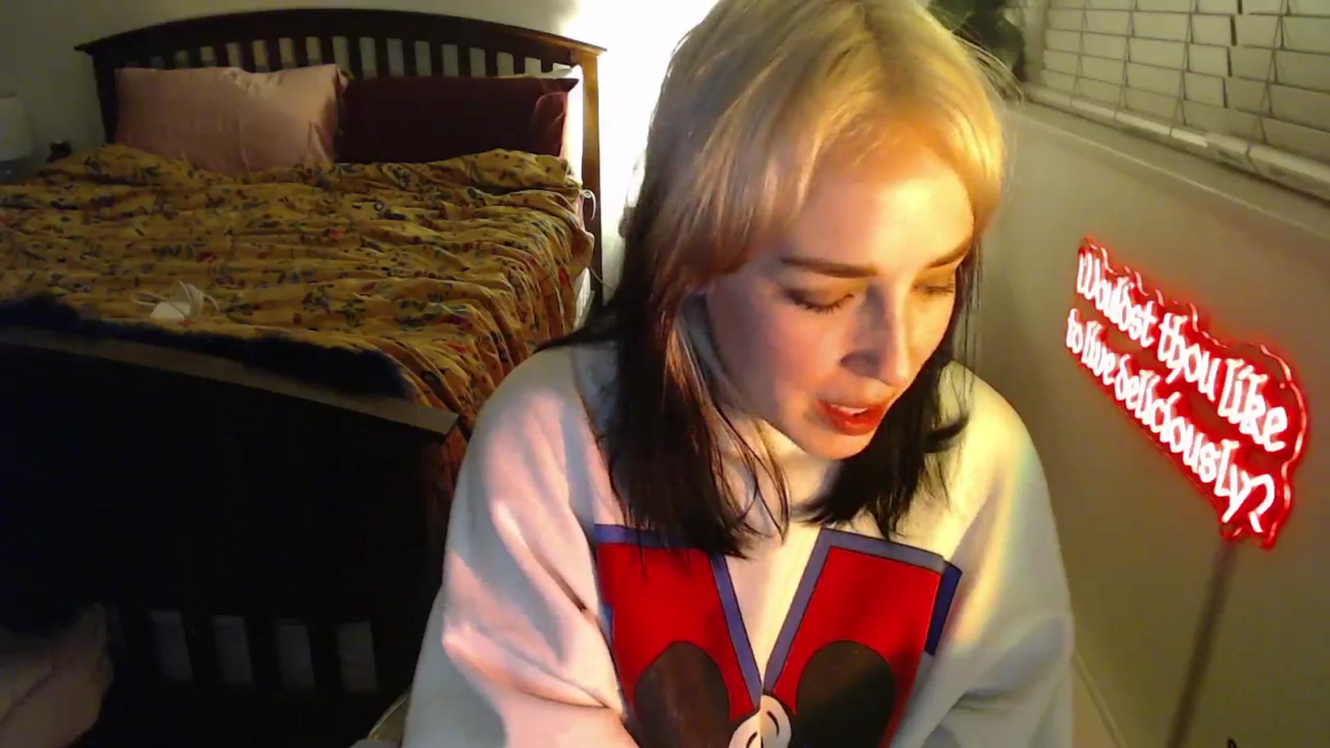 Gallery image thumbnail from NahlaHoney's myfreecams stream on, 02/07/2025, 04:39 image 9 of 20