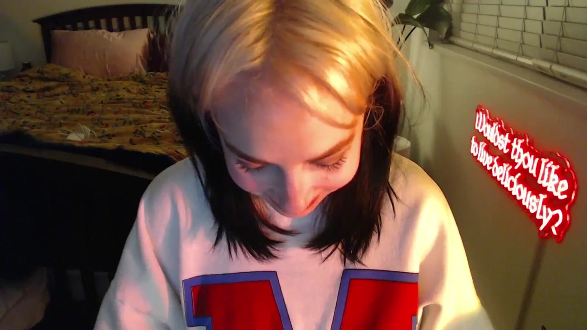 Gallery image thumbnail from NahlaHoney's myfreecams stream on, 02/07/2025, 04:39 image 14 of 20