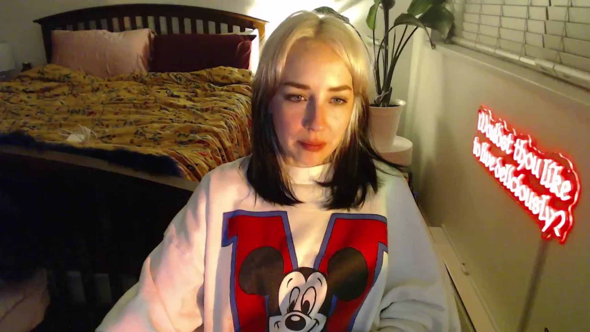 Gallery image thumbnail from NahlaHoney's myfreecams stream on, 02/07/2025, 04:39 image 10 of 20