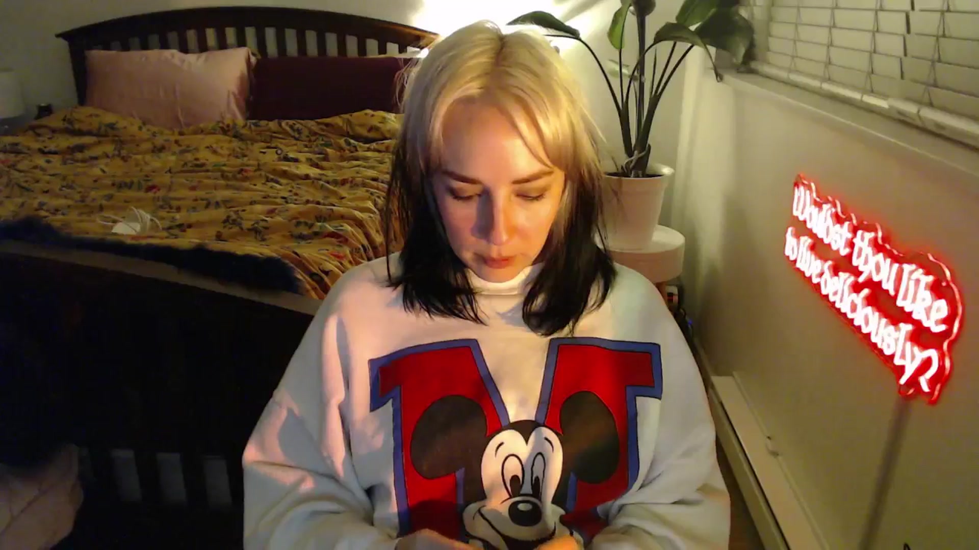 Gallery image thumbnail from NahlaHoney's myfreecams stream on, 02/07/2025, 04:39 image 13 of 20