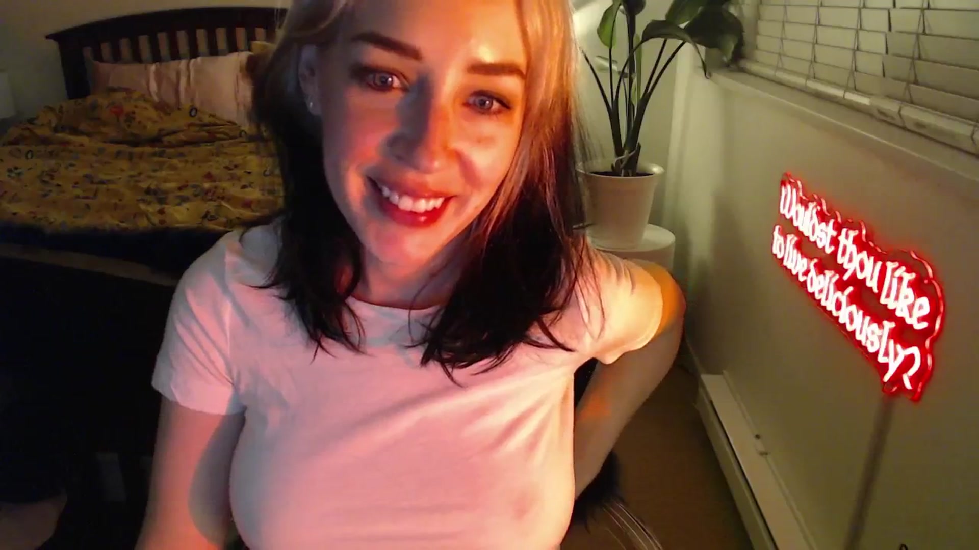 Gallery image thumbnail from NahlaHoney's myfreecams stream on, 02/10/2025, 03:38 image 15 of 20