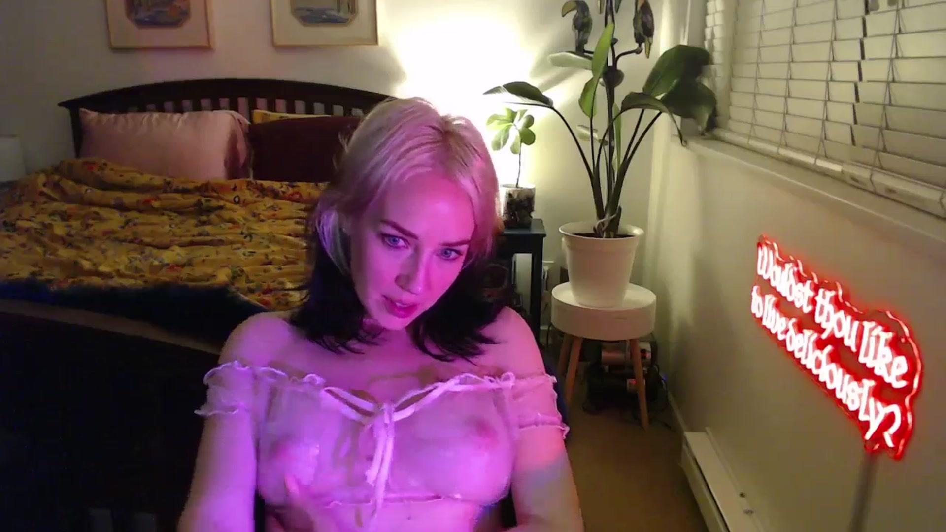 Gallery image thumbnail from NahlaHoney's myfreecams stream on, 02/10/2025, 05:31 image 19 of 20