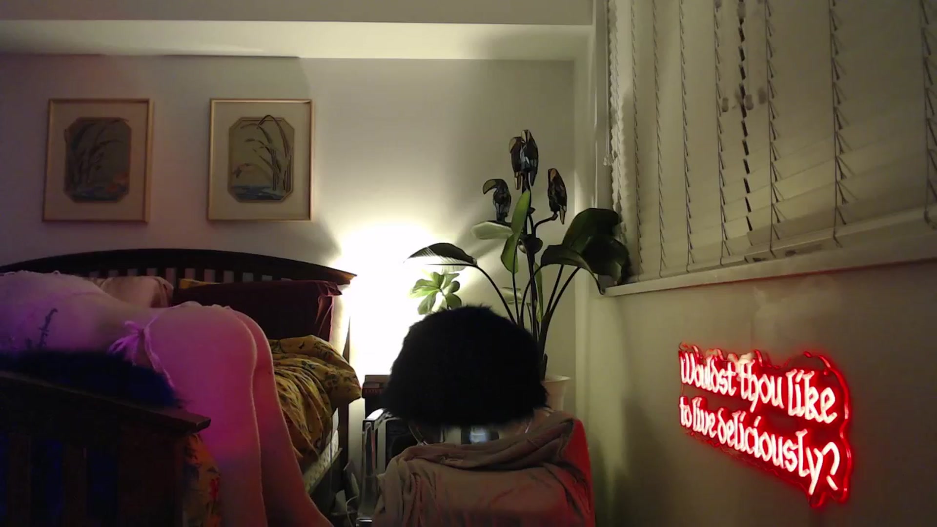 Gallery image thumbnail from NahlaHoney's myfreecams stream on, 02/10/2025, 05:31 image 15 of 20