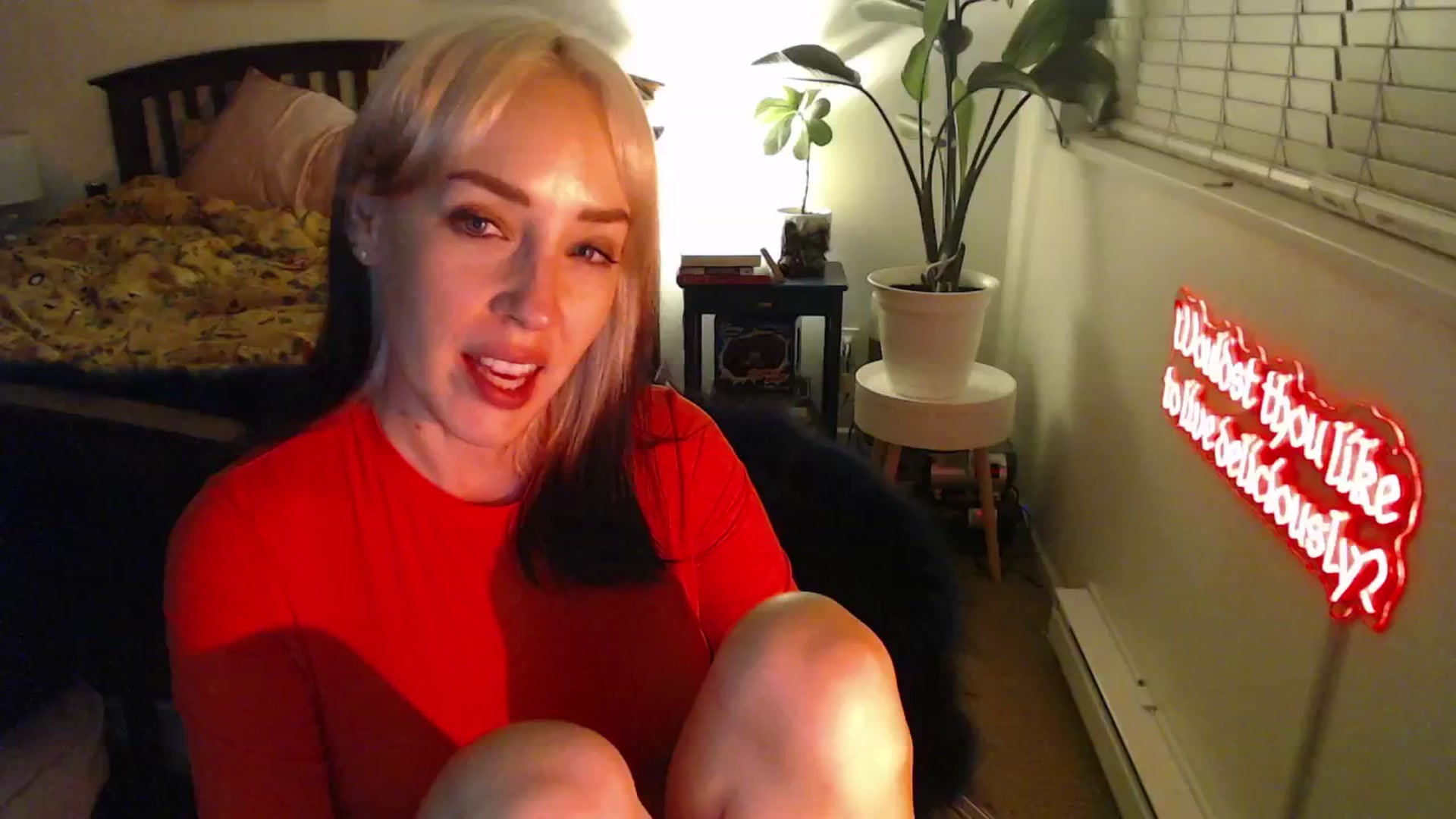 Gallery image thumbnail from NahlaHoney's myfreecams stream on, 02/11/2025, 05:32 image 8 of 20