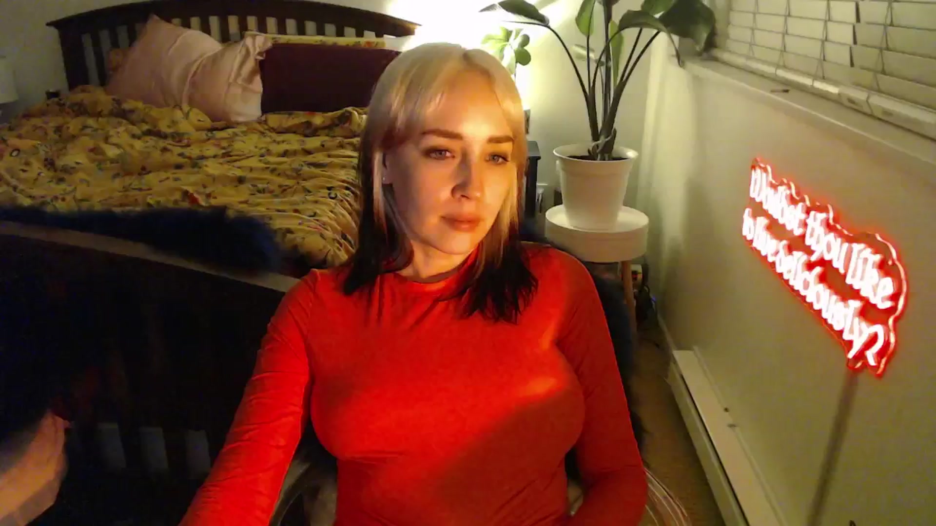 Gallery image thumbnail from NahlaHoney's myfreecams stream on, 02/11/2025, 05:32 image 17 of 20