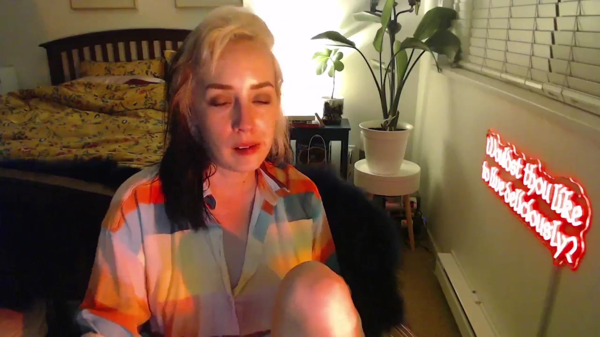 Gallery image thumbnail from NahlaHoney's myfreecams stream on, 02/14/2025, 04:28 image 4 of 20
