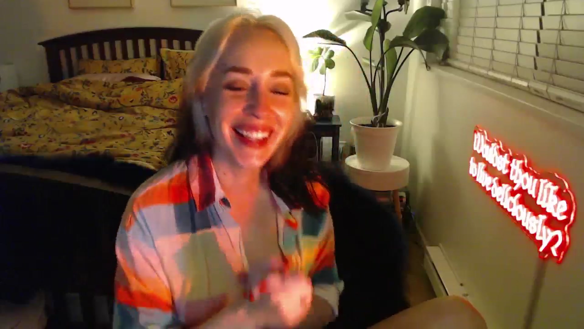 Gallery image thumbnail from NahlaHoney's myfreecams stream on, 02/14/2025, 04:28 image 7 of 20