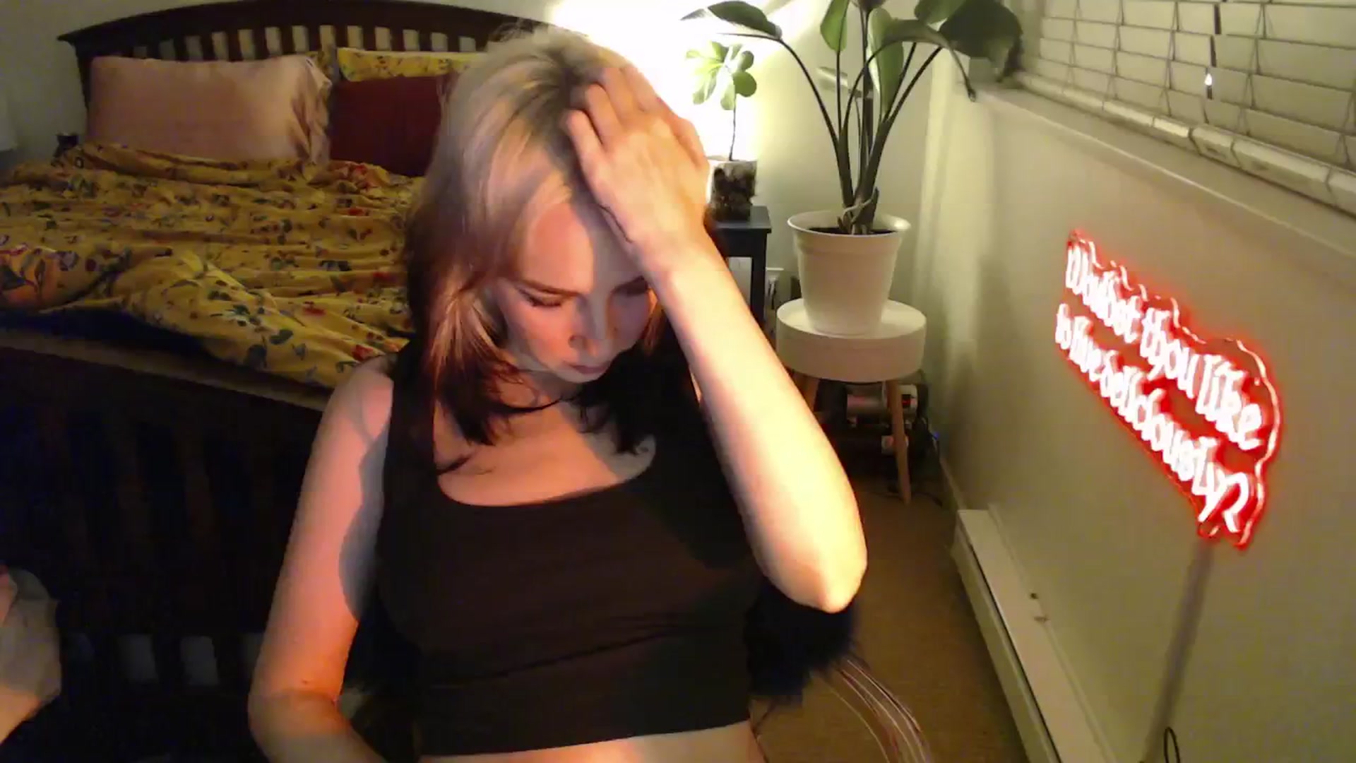 Gallery image thumbnail from NahlaHoney's myfreecams stream on, 02/18/2025, 05:21 image 6 of 20