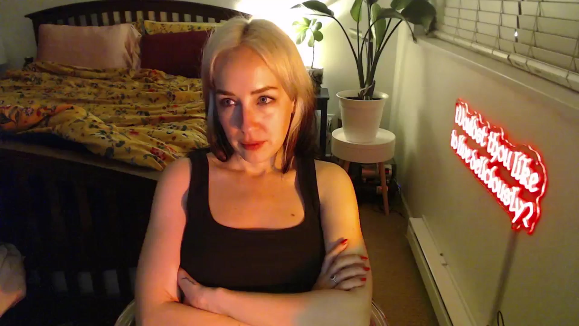 Gallery image thumbnail from NahlaHoney's myfreecams stream on, 02/18/2025, 05:21 image 10 of 20