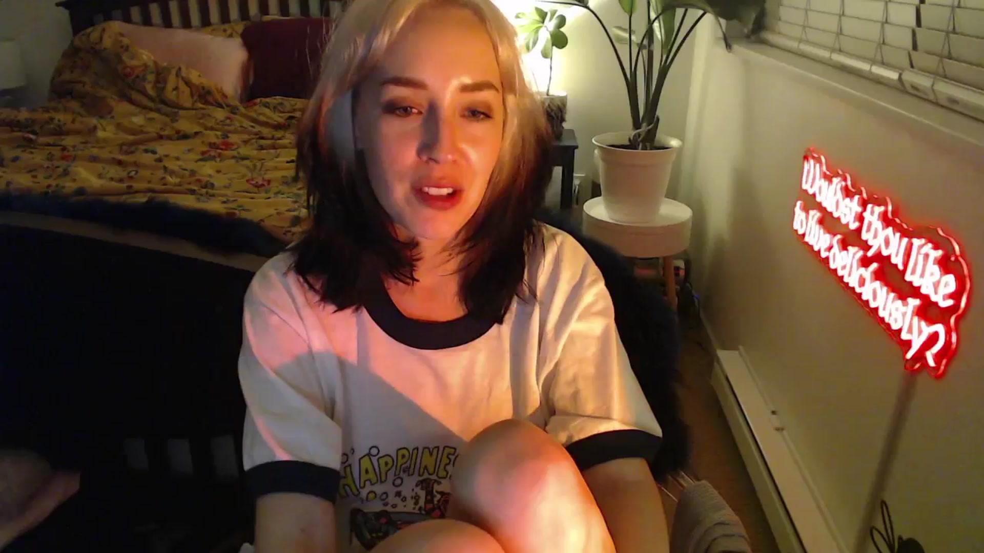 Gallery image thumbnail from NahlaHoney's myfreecams stream on, 02/20/2025, 04:45 image 1 of 20