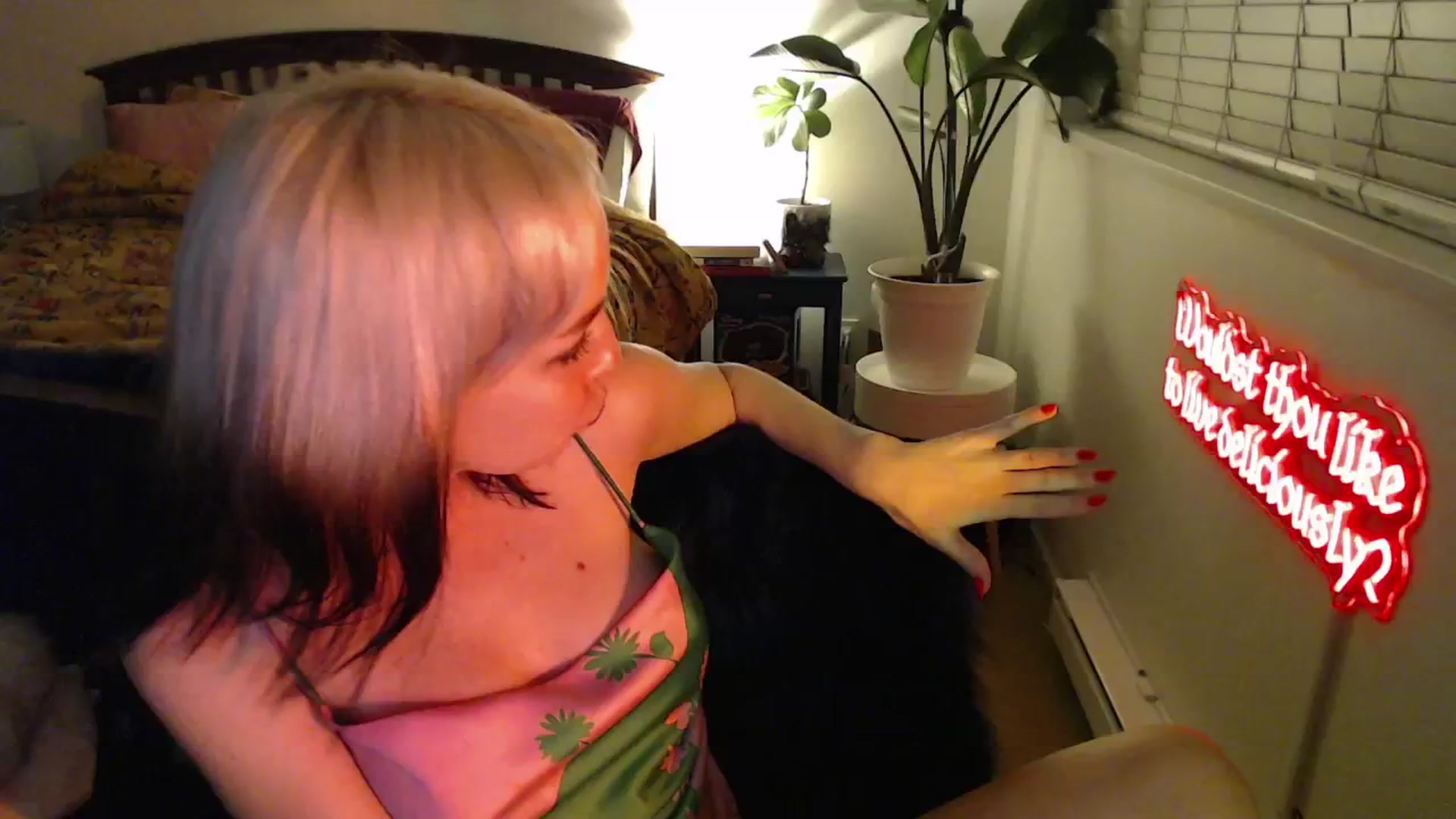 Gallery image thumbnail from NahlaHoney's myfreecams stream on, 02/23/2025, 05:17 image 13 of 20