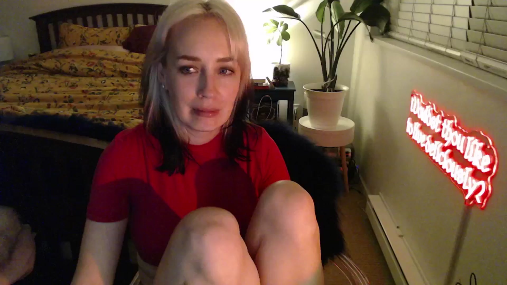 Gallery image thumbnail from NahlaHoney's myfreecams stream on, 02/24/2025, 04:33 image 10 of 20