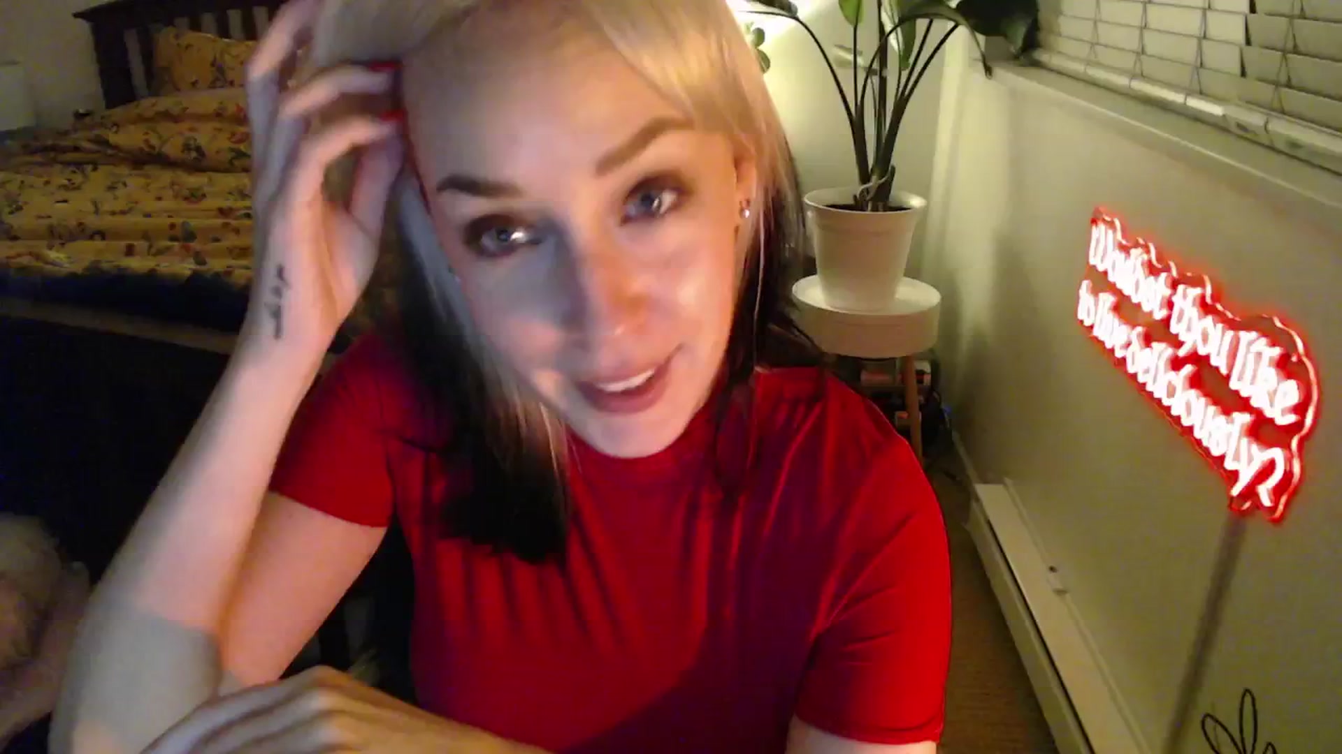 Gallery image thumbnail from NahlaHoney's myfreecams stream on, 02/24/2025, 04:33 image 7 of 20