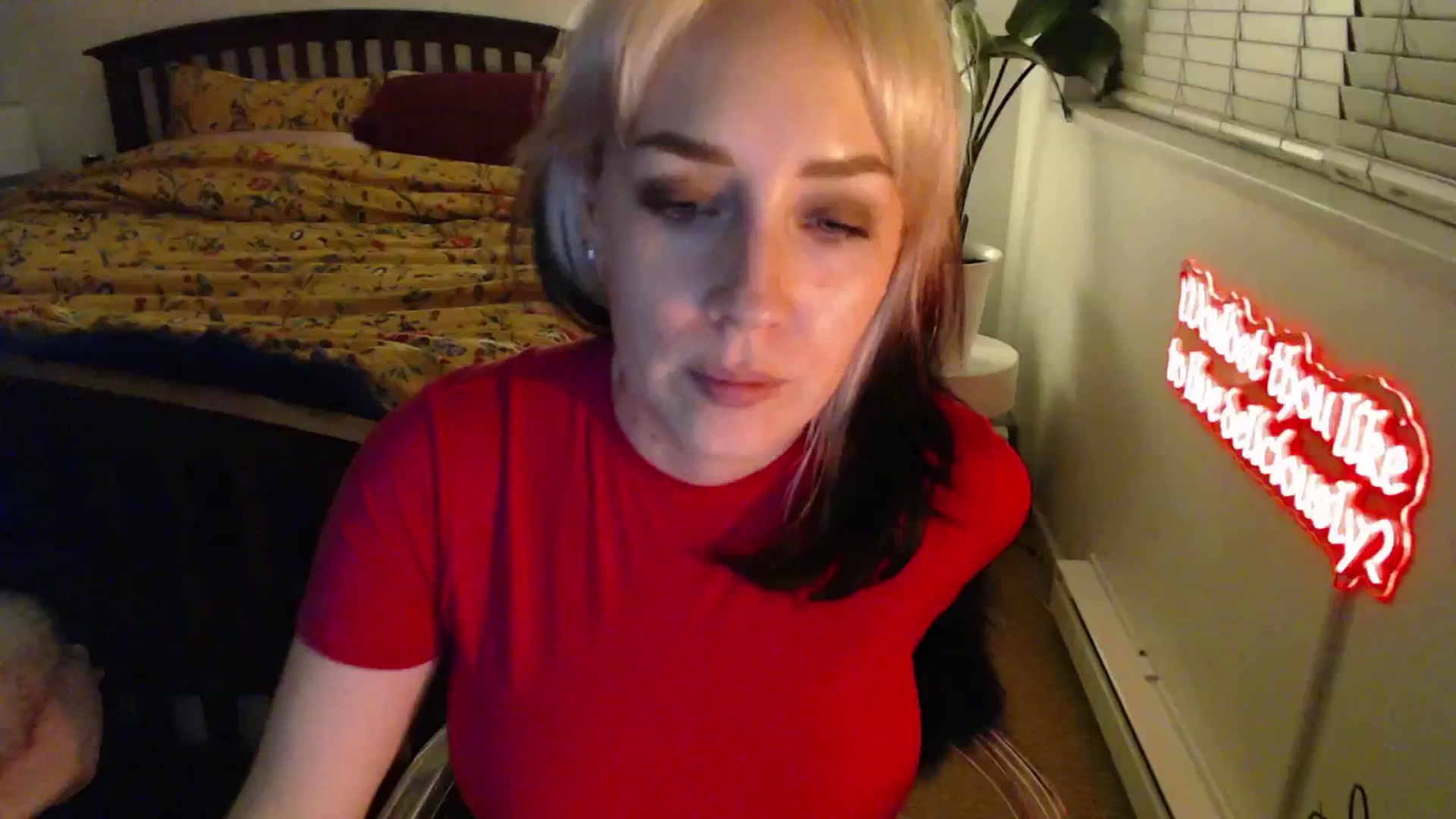 Gallery image thumbnail from NahlaHoney's myfreecams stream on, 02/24/2025, 04:33 image 14 of 20