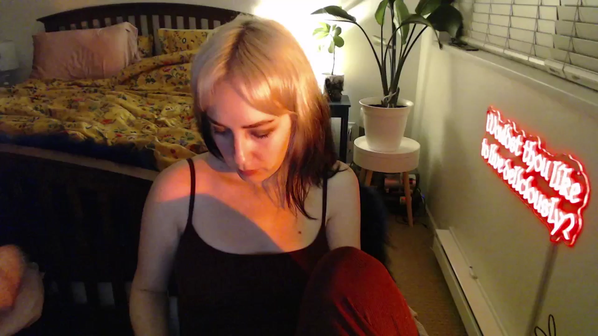 Gallery image thumbnail from NahlaHoney's myfreecams stream on, 02/26/2025, 05:06 image 2 of 20