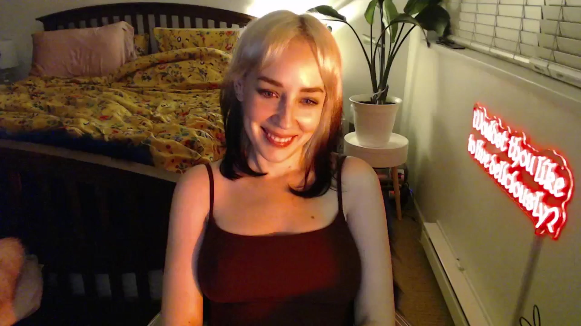 Gallery image thumbnail from NahlaHoney's myfreecams stream on, 02/26/2025, 05:06 image 5 of 20