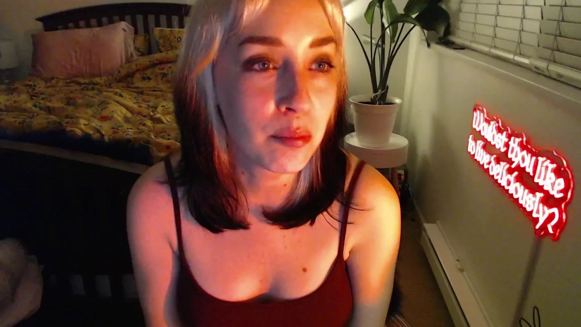 Gallery image thumbnail from NahlaHoney's myfreecams stream on, 02/26/2025, 05:06 image 4 of 20