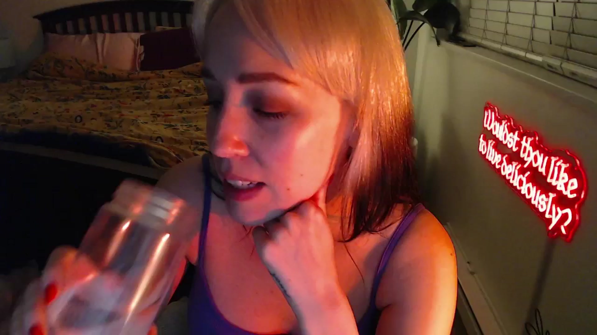 Gallery image thumbnail from NahlaHoney's myfreecams stream on, 02/28/2025, 04:46 image 10 of 20
