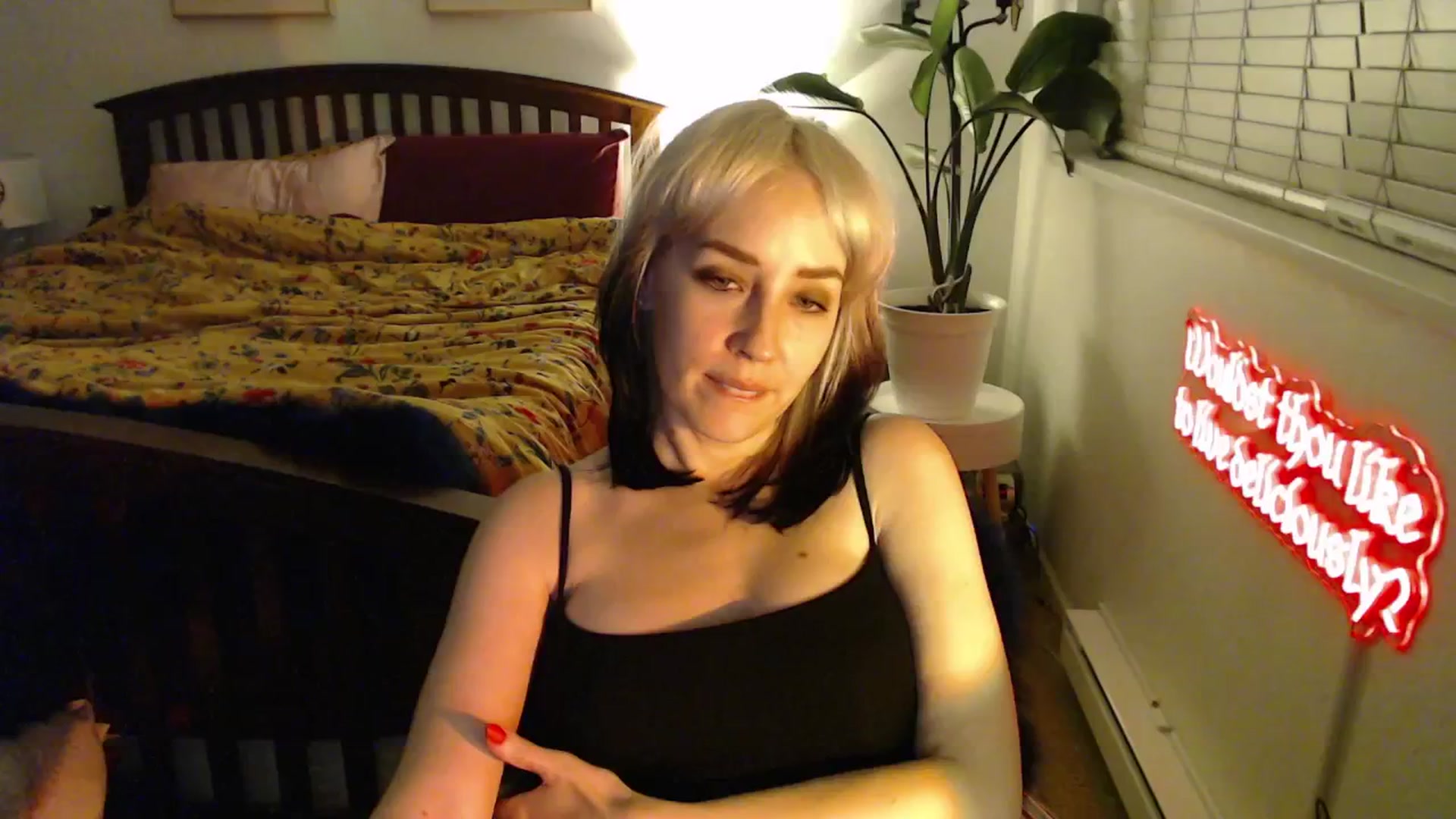 Gallery image thumbnail from NahlaHoney's myfreecams stream on, 03/05/2025, 04:52 image 17 of 20