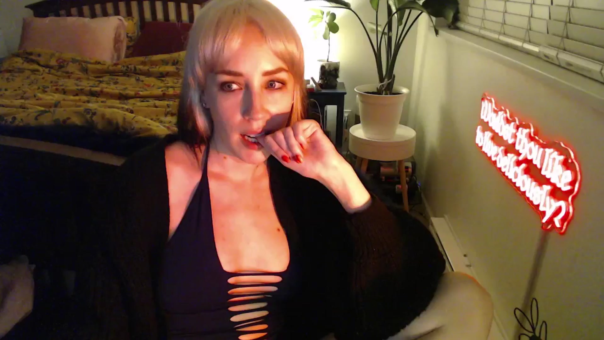 Gallery image thumbnail from NahlaHoney's myfreecams stream on, 03/06/2025, 05:24 image 18 of 20