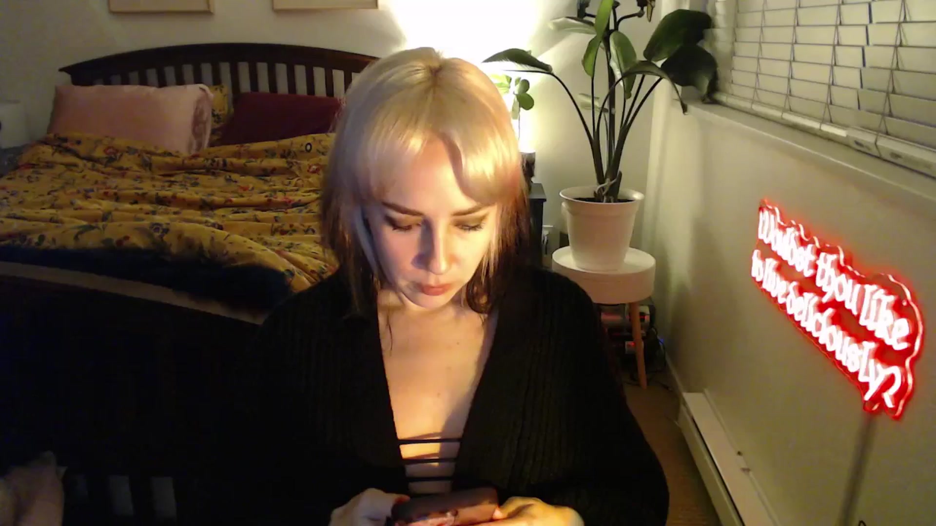 Gallery image thumbnail from NahlaHoney's myfreecams stream on, 03/06/2025, 05:24 image 2 of 20