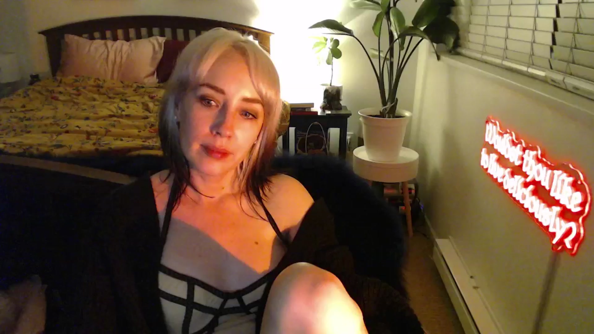 Gallery image thumbnail from NahlaHoney's myfreecams stream on, 03/07/2025, 06:13 image 11 of 20