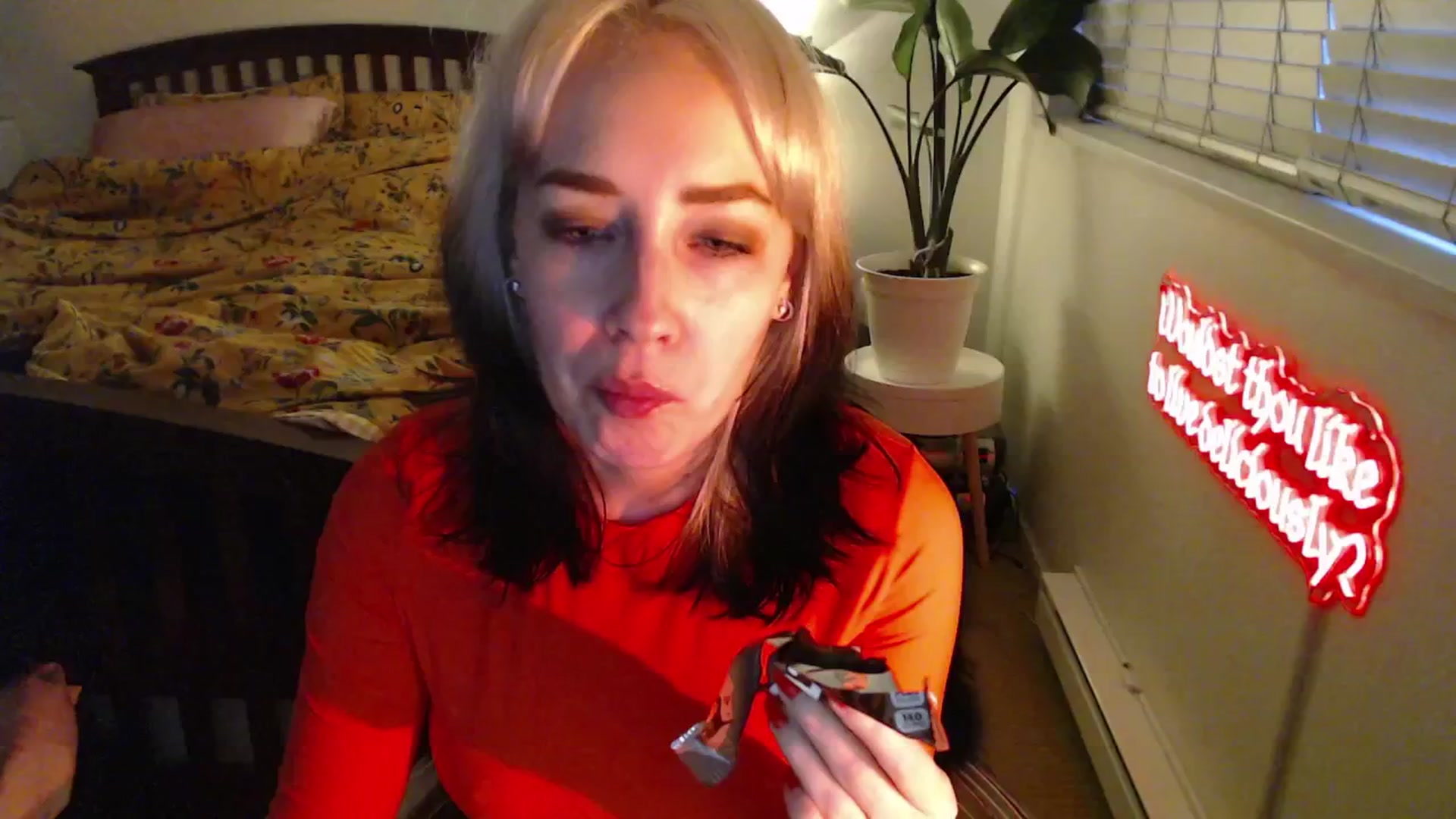 Gallery image thumbnail from NahlaHoney's myfreecams stream on, 03/11/2025, 02:27 image 8 of 20