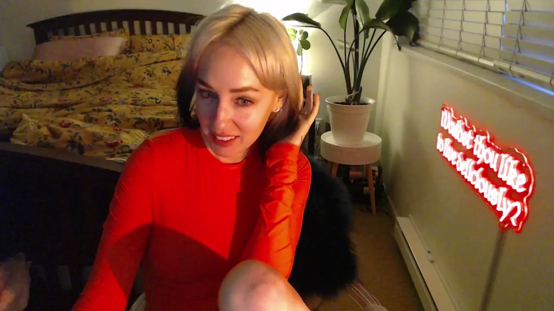 Gallery image thumbnail from NahlaHoney's myfreecams stream on, 03/11/2025, 02:27 image 13 of 20