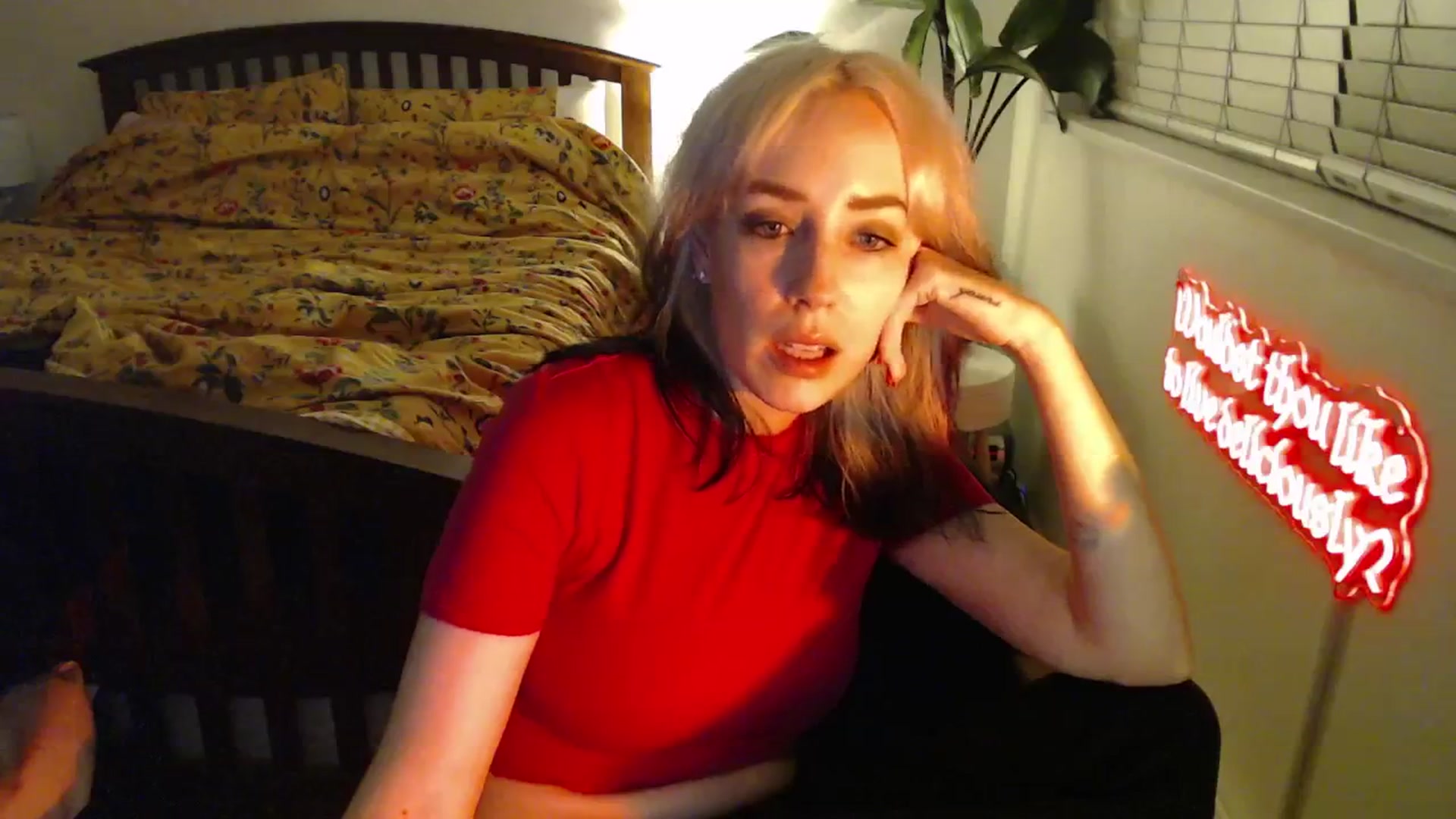 Gallery image thumbnail from NahlaHoney's myfreecams stream on, 03/12/2025, 03:06 image 16 of 20