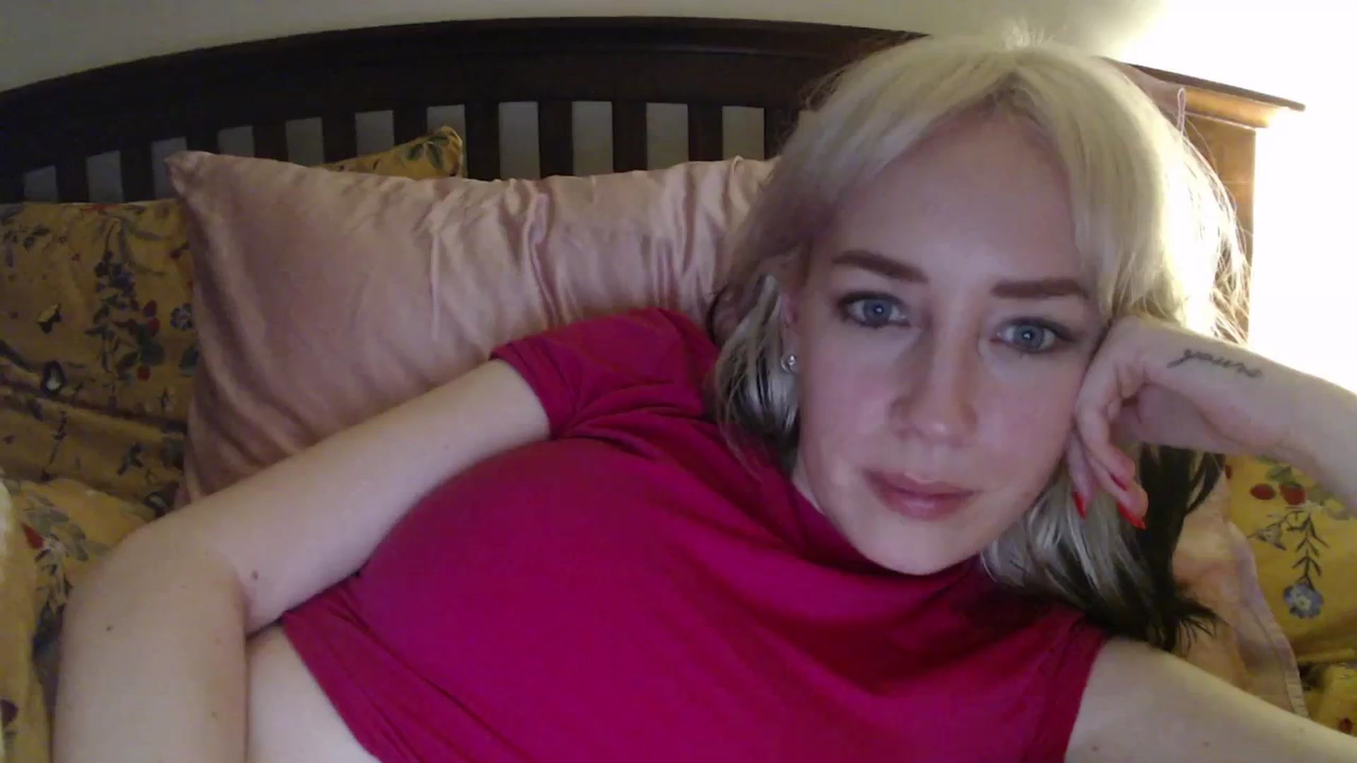 Gallery image thumbnail from NahlaHoney's myfreecams stream on, 03/12/2025, 05:04 image 20 of 20