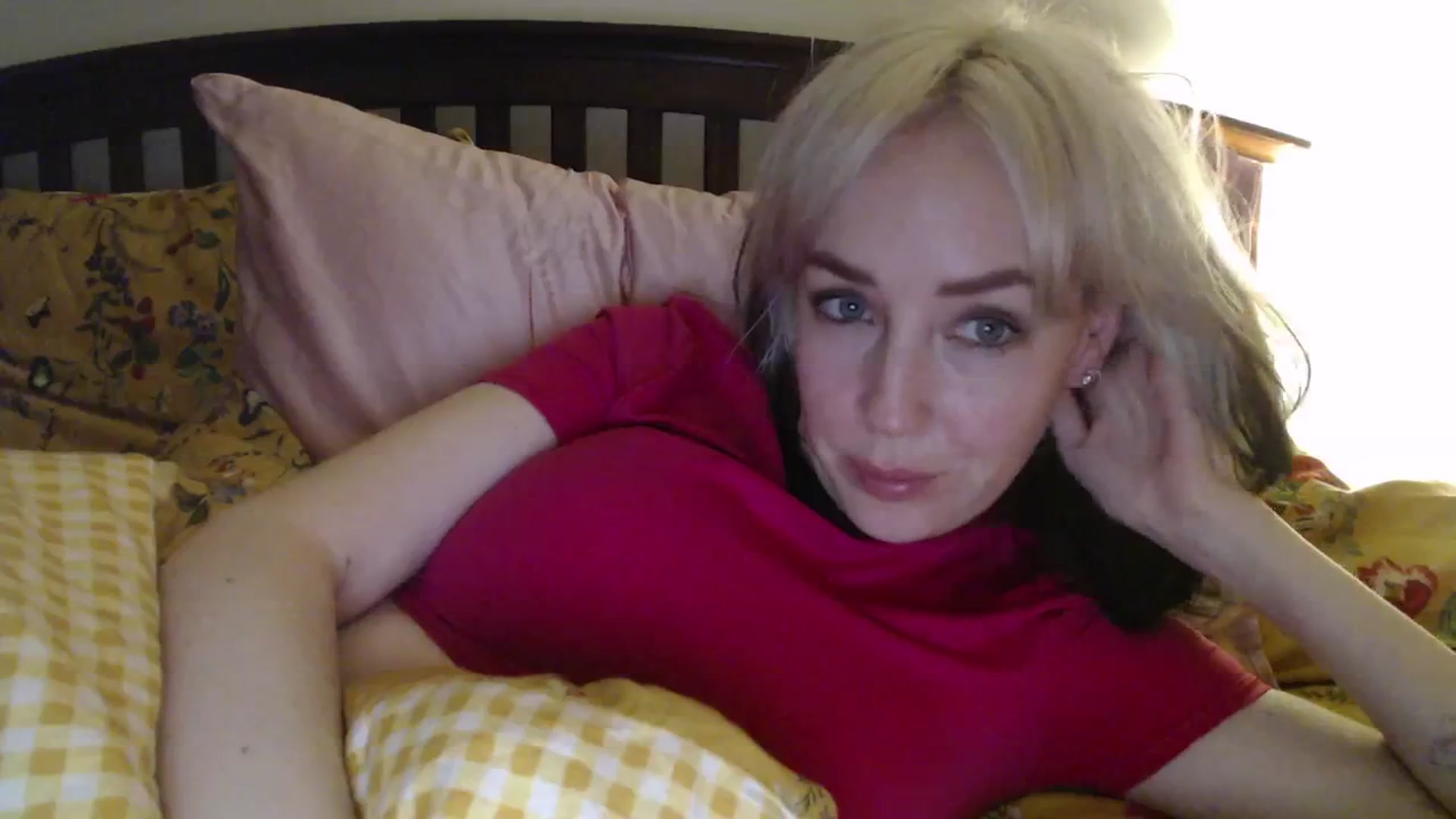Gallery image thumbnail from NahlaHoney's myfreecams stream on, 03/12/2025, 05:04 image 10 of 20