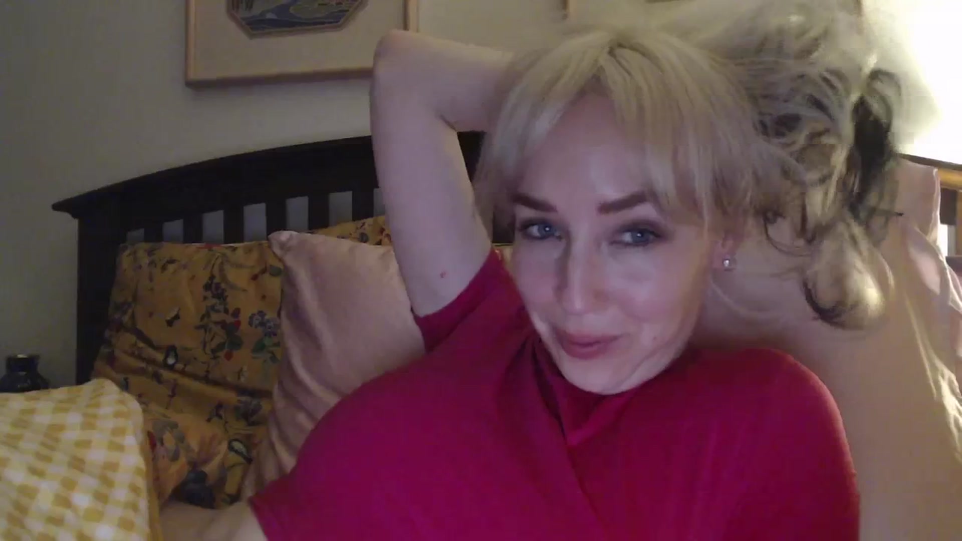 Gallery image thumbnail from NahlaHoney's myfreecams stream on, 03/12/2025, 05:04 image 18 of 20