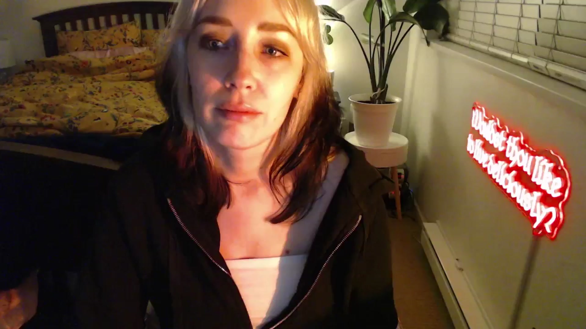Gallery image thumbnail from NahlaHoney's myfreecams stream on, 03/13/2025, 04:32 image 11 of 20