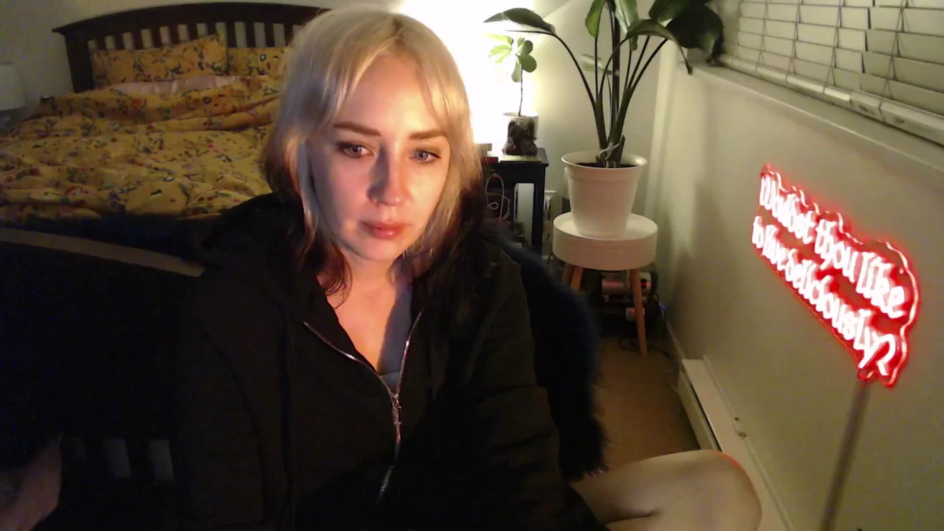 Gallery image thumbnail from NahlaHoney's myfreecams stream on, 03/13/2025, 04:32 image 10 of 20