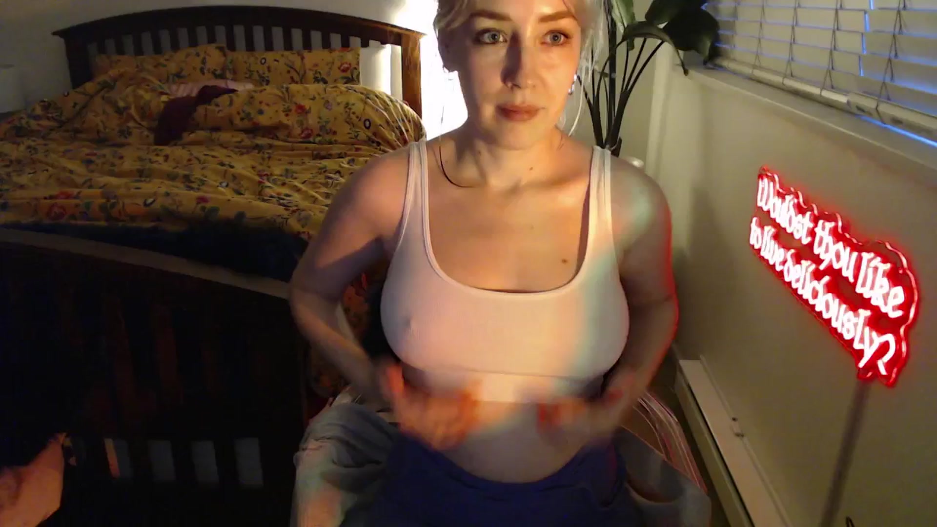 Gallery image thumbnail from NahlaHoney's myfreecams stream on, 03/15/2025, 03:46 image 2 of 20