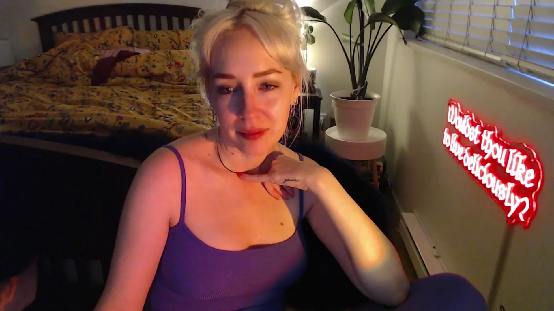 Gallery image thumbnail from NahlaHoney's myfreecams stream on, 03/15/2025, 03:46 image 1 of 20