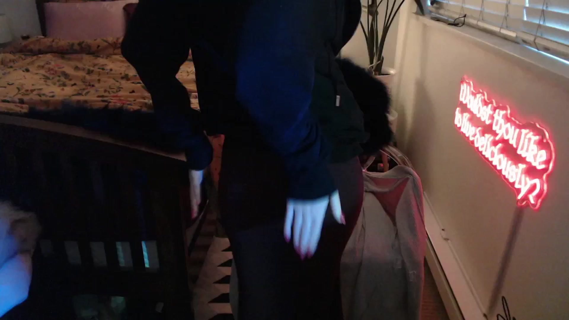 Gallery image thumbnail from NahlaHoney's myfreecams stream on, 03/19/2025, 03:03 image 9 of 20