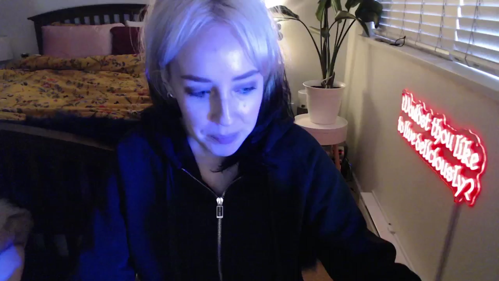 Gallery image thumbnail from NahlaHoney's myfreecams stream on, 03/19/2025, 03:03 image 7 of 20