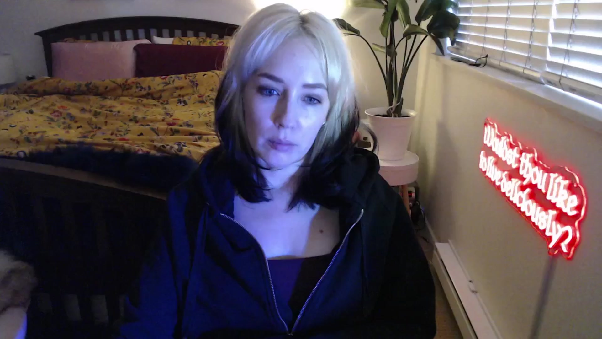 Gallery image thumbnail from NahlaHoney's myfreecams stream on, 03/19/2025, 03:03 image 2 of 20