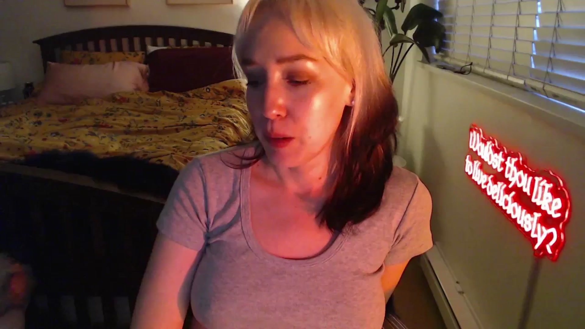 Gallery image thumbnail from NahlaHoney's myfreecams stream on, 03/20/2025, 03:04 image 6 of 20