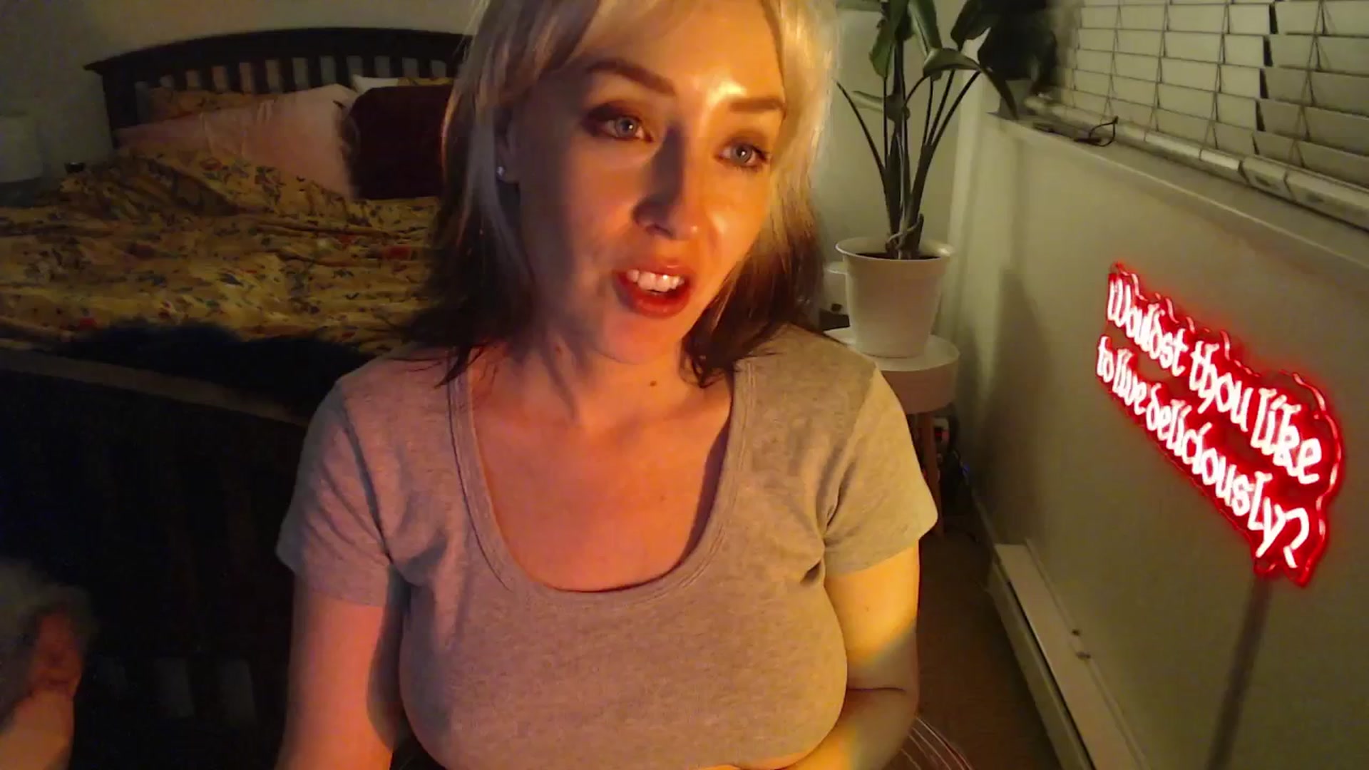 Gallery image thumbnail from NahlaHoney's myfreecams stream on, 03/20/2025, 04:24 image 12 of 20