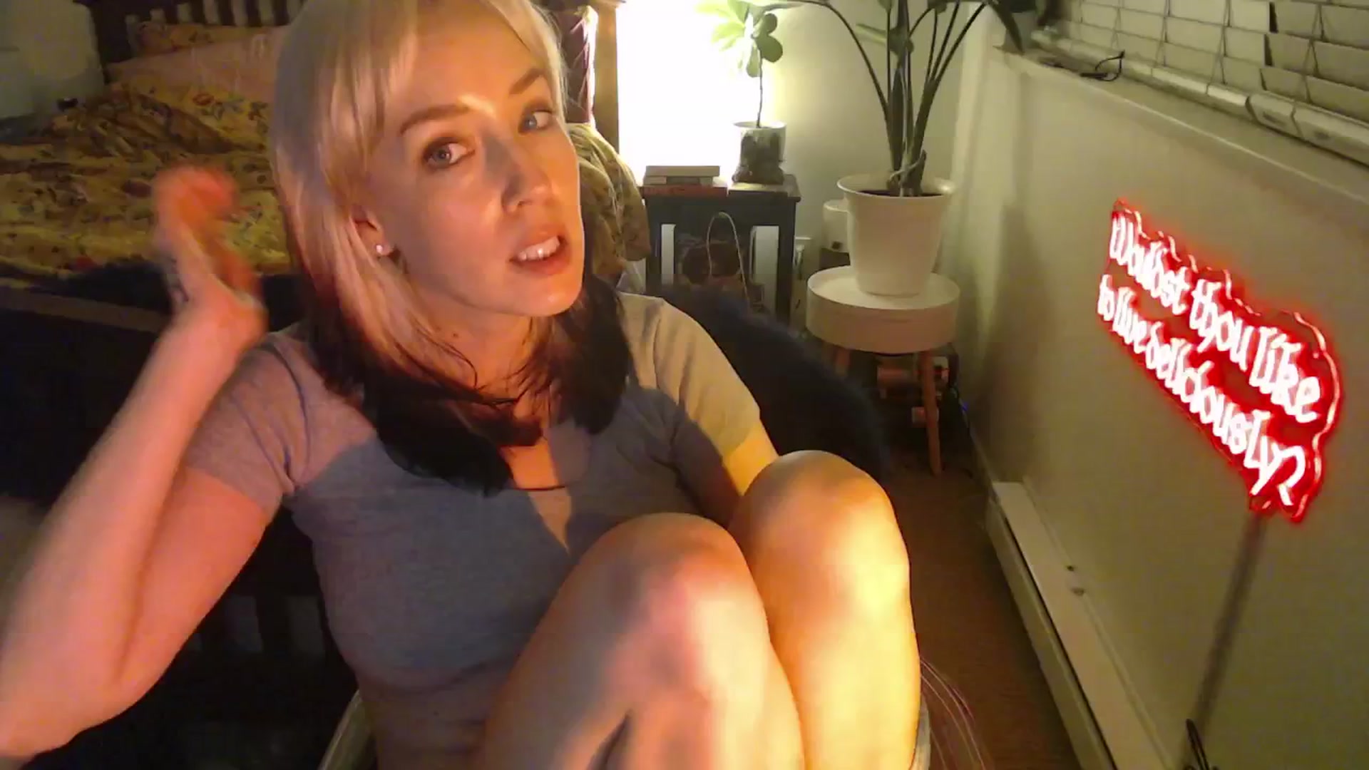 Gallery image thumbnail from NahlaHoney's myfreecams stream on, 03/20/2025, 04:24 image 3 of 20