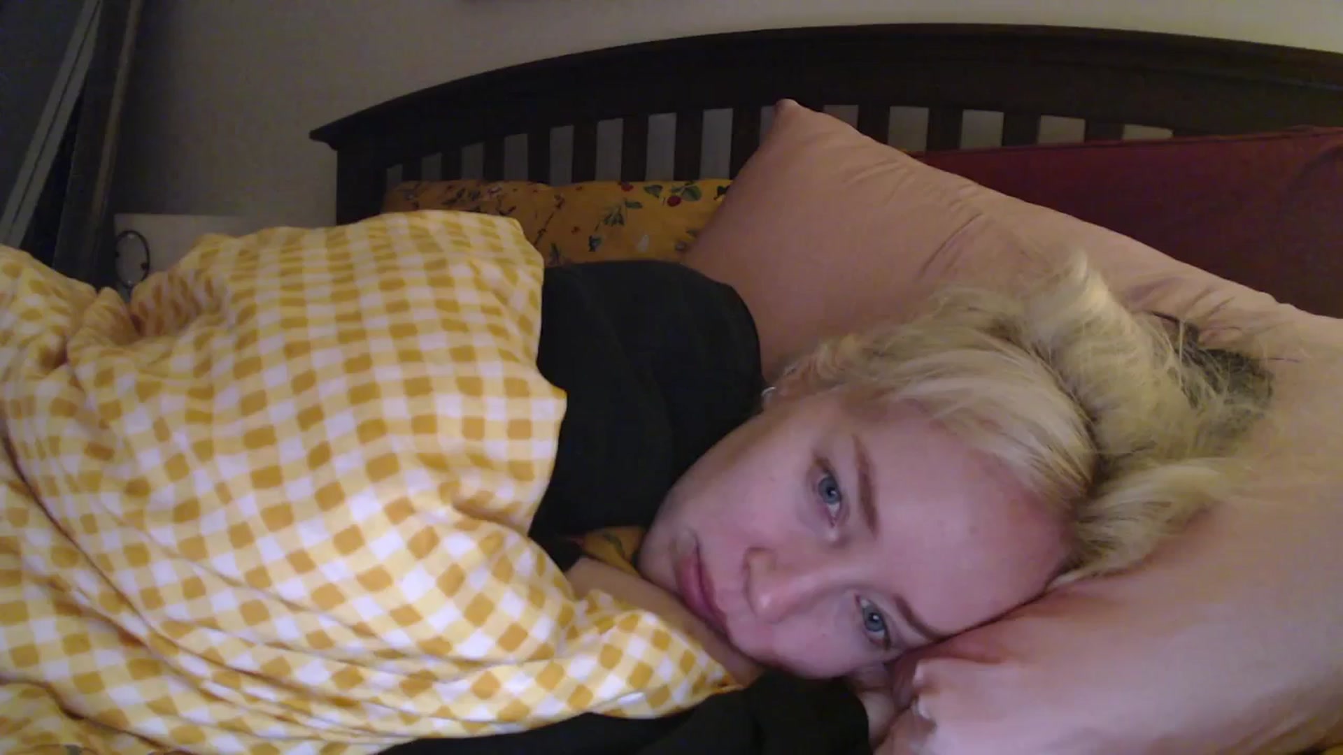 Gallery image thumbnail from NahlaHoney's myfreecams stream on, 03/21/2025, 03:57 image 6 of 20