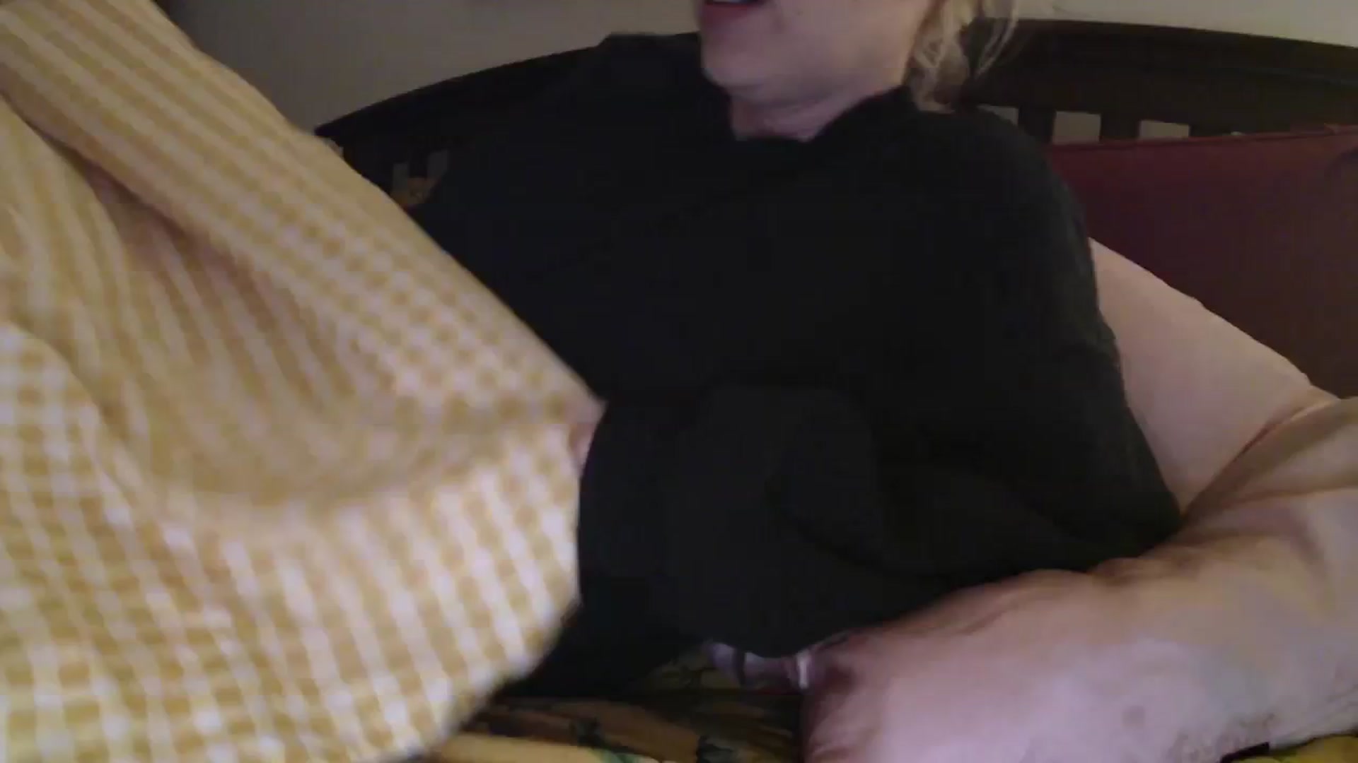 Gallery image thumbnail from NahlaHoney's myfreecams stream on, 03/21/2025, 03:57 image 7 of 20