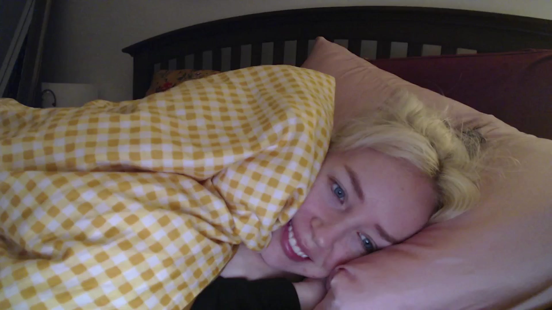 Gallery image thumbnail from NahlaHoney's myfreecams stream on, 03/21/2025, 03:57 image 5 of 20